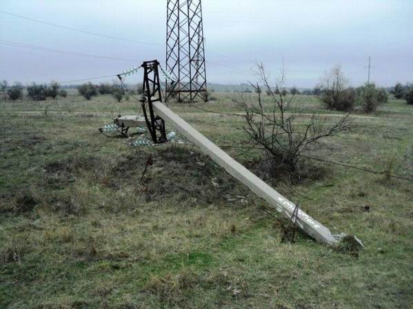 Тракторист сбил столб в Великой Александровке