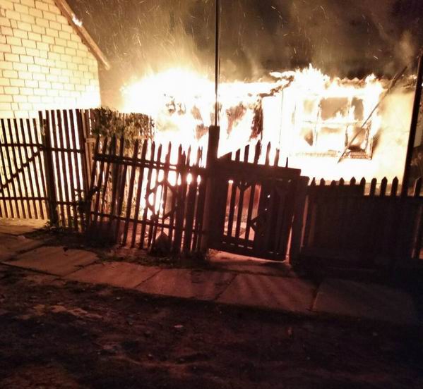 Ночью в Херсонской области горел дом 01.10.2018