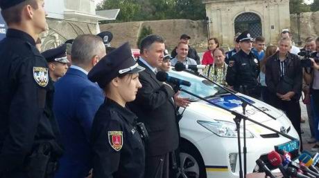 Аваков в Херсоне на открытии отбора в полицию