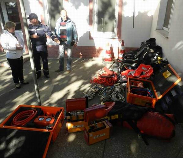 Херсонские спасатели получают гуманитарную помощь из Европы