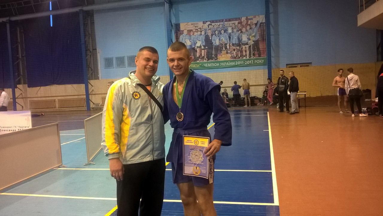 Херсонец стал бронзовым призером Чемпионата Европы по боевому самбо