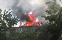 В Херсоне спасатели ликвидировали масштабный пожар в многоэтажном жилом доме