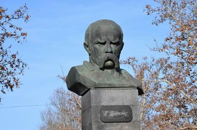 Памятник Тарасу Шевченко в Херсоне