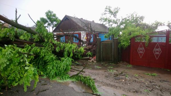 Ситуация после урагана в Казачьих Лагерях Олешковского района