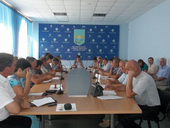 Новость В Высокопольском районе состоялась LXII сессия районного совета