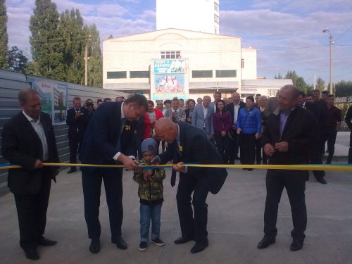 В Новой Каховке открыли новый жилищно-спортивный комплекс