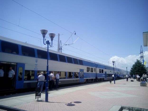 Скоростной поезд ИнтерСити уже в Геническе