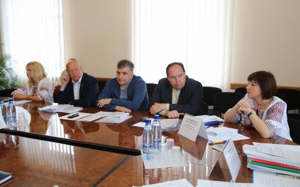 Херсонские депутаты присоединились к Всеукраинскому флешмобу
