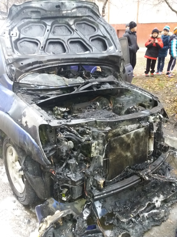 Новость В Херсоне дважды за сутки горели автомобили