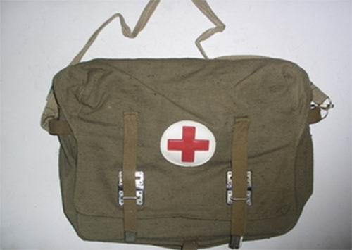 Новость Полевые сумки-аптечки для бойцов Нацгвардии от херсонских волонтеров