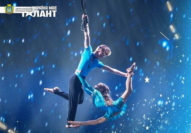 Юные херсонские акробаты выступают на шоу Украина мае талант