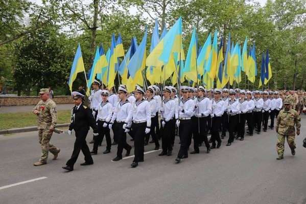 Курсанты-моряки на Параде в честь Дня Победы