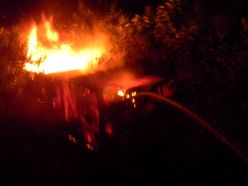 В Каховке снова пожар: горела надворная постройка