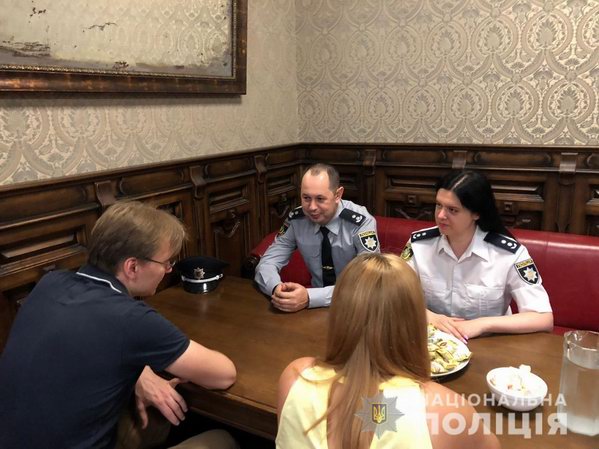 Херсонцы и полиция завтракают вместе