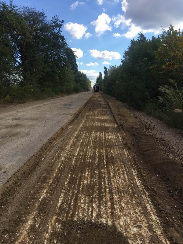 Ремонтируют дорогу в Херсонской области