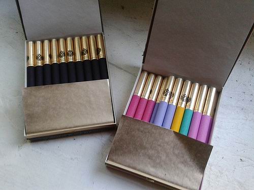 Сигареты разноцветные