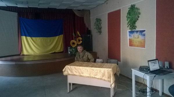 Воин АТО рассказал ученикам о ситуации на востоке Украины