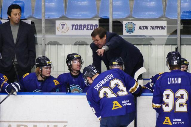 Новий тренер хокеїстів Дніпра приступив до роботи