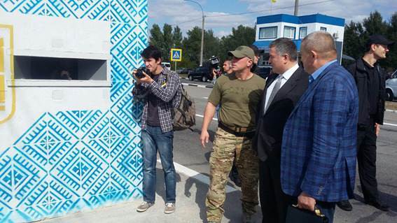 Арсен Аваков посетил блокпост «Пассат»
