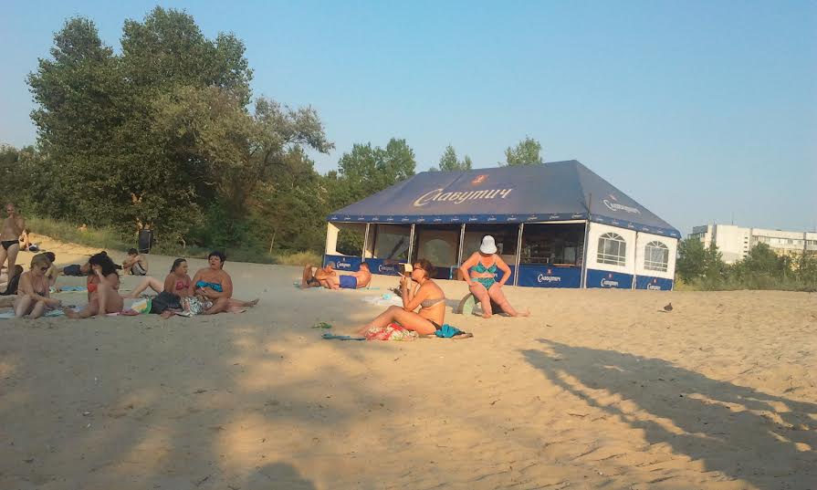Новость В Херсоне готовят пляжи к сезону