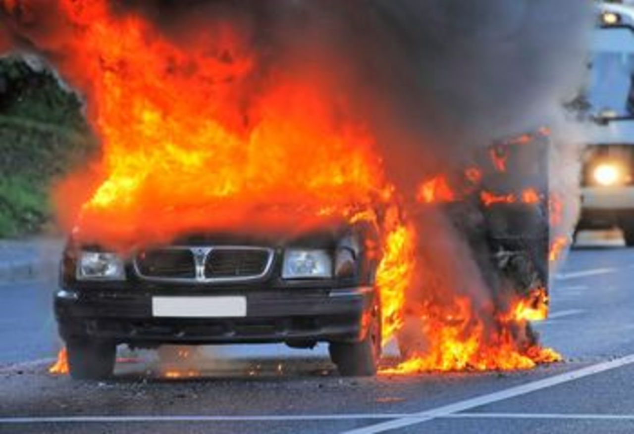 Вчера на Херсонщине горел автомобиль