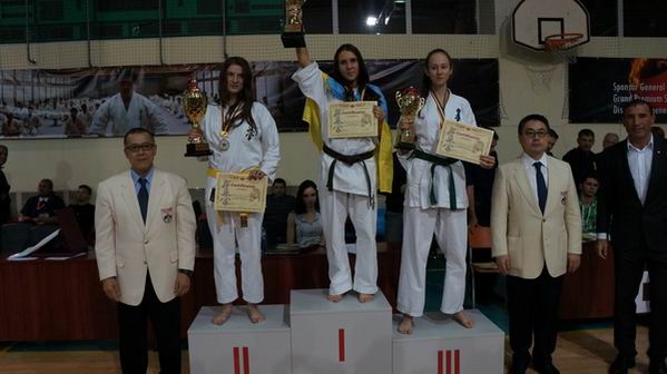Уроженка Геническа победила на международном турнире по киокушин-карате