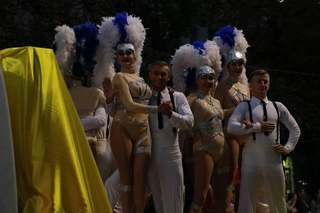 Карнавальное шествие в Херсоне