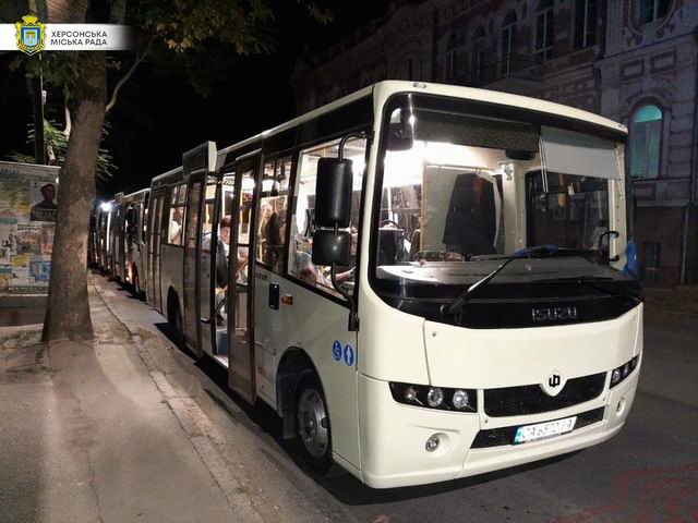 Громадській транспорт в Херсоні  працює вночі