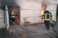 На Херсонщине спасатели при тушении пожара обнаружили мертвого хозяина дома