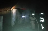 За одну ночь пожарные Херсонщины дважды тушили пожары в жилых домах