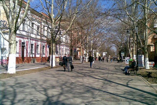 Улица Суворова в Херсоне