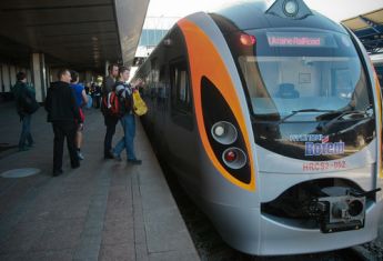 «Укрзалізниця» запускает скоростной поезд Киев – Херсон