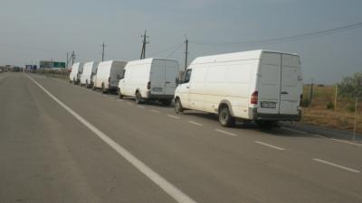 Новость На границе с Крымом задержали 5 микроавтобусов