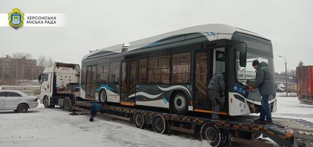 На дорогах Херсону нові автобуси