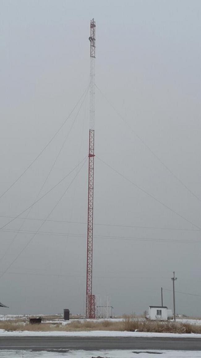 Телевышка на Чонгаре уже достигла 90 метров